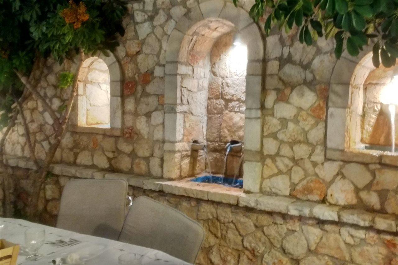 Liocharis Apartments Лурдата Екстериор снимка