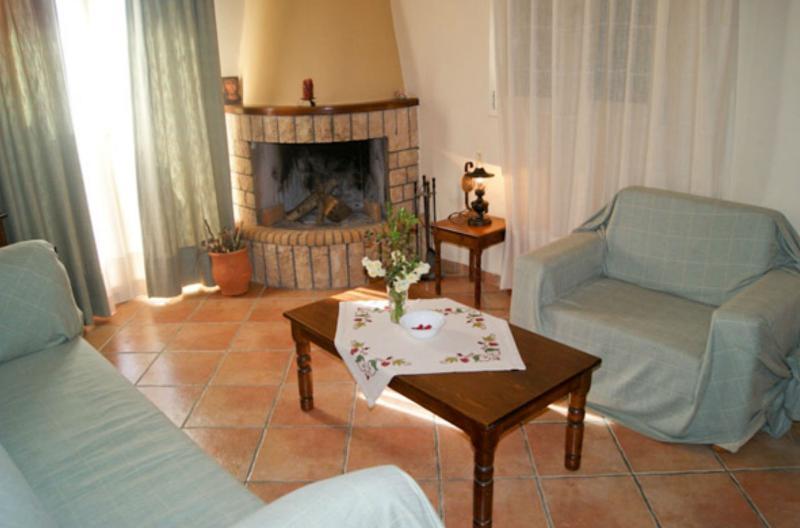 Liocharis Apartments Лурдата Екстериор снимка
