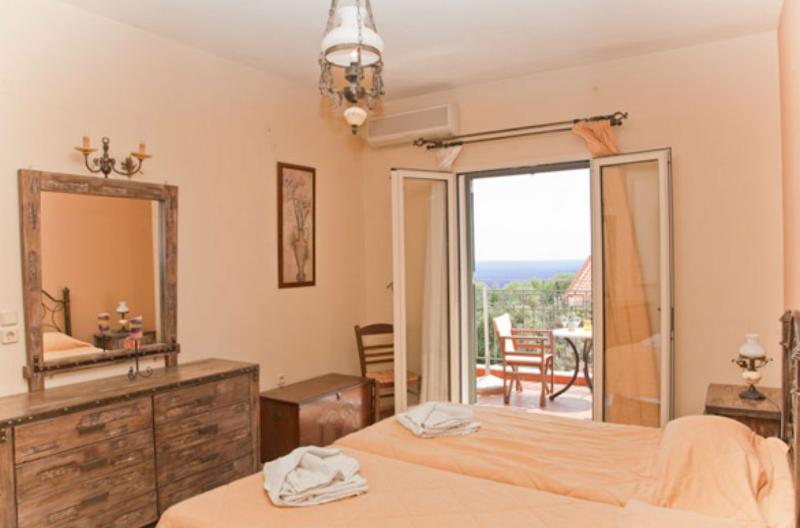 Liocharis Apartments Лурдата Екстериор снимка